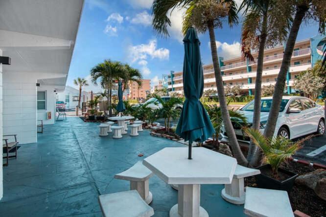 Sunset Beach Suites St. Pete Beach Dış mekan fotoğraf