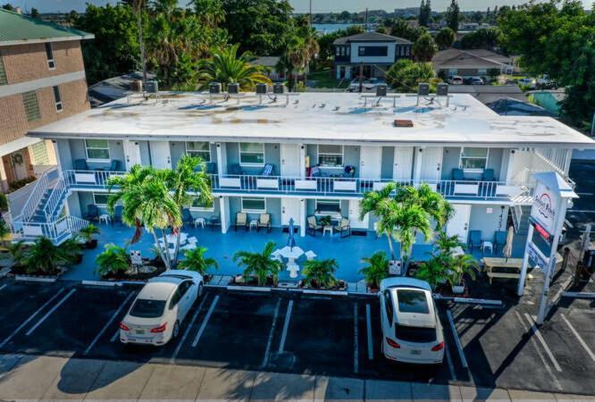 Sunset Beach Suites St. Pete Beach Dış mekan fotoğraf
