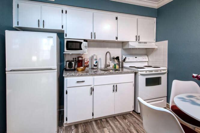 Sunset Beach Suites St. Pete Beach Dış mekan fotoğraf